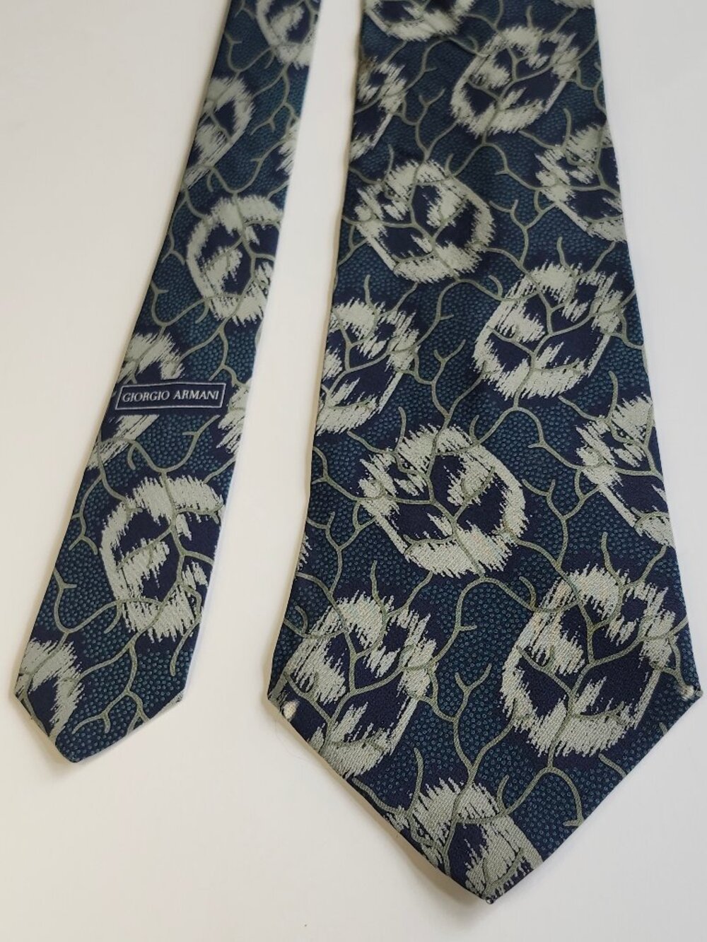 Giorgio Armani Vintage Cravatte Silk Tie Navy w Light Green Floral + Vine Motif